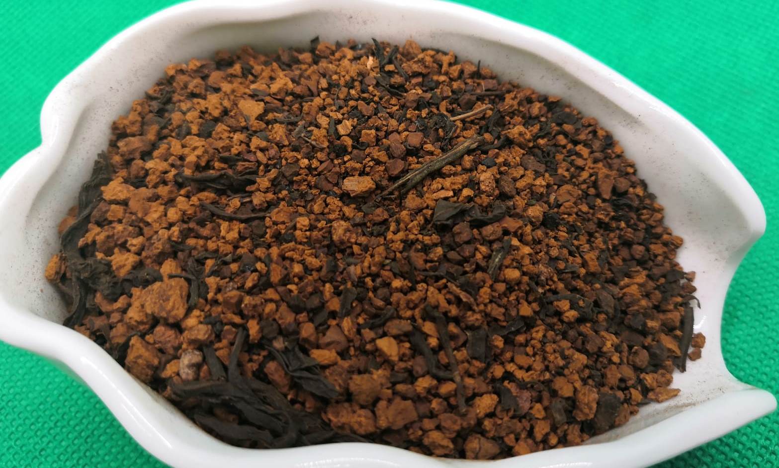 Tra nam chaga thai doc co the